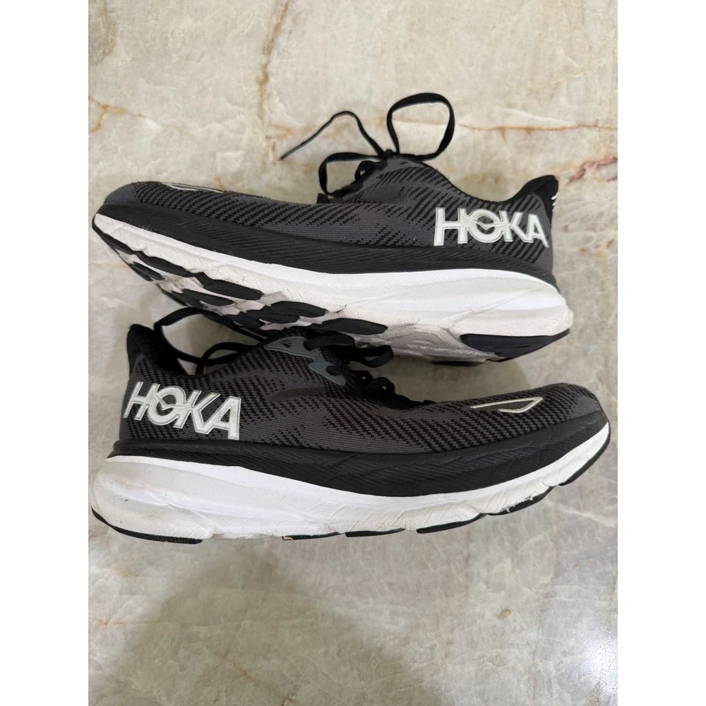 HOKA Clifton 9 Running Shoes Black White Style 1132210 BWHT Men's Size 8D